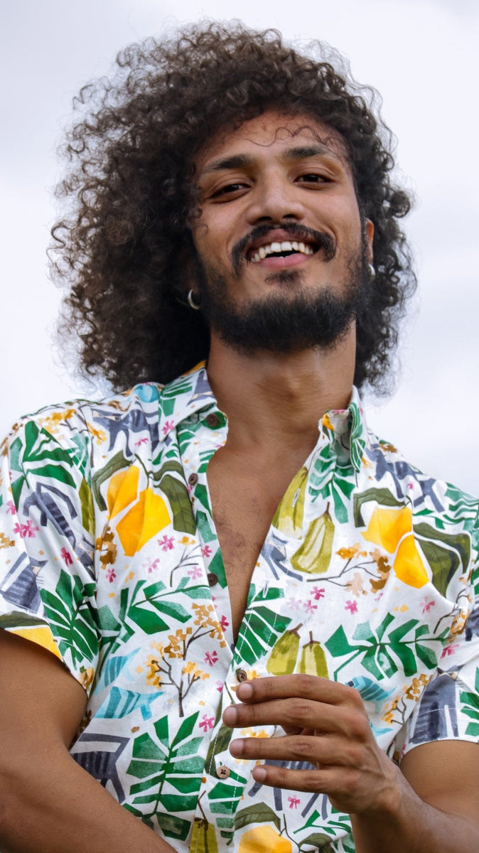 goa ナチュラルヴィンテージ　Tシャツ　半袖フェザー柄 goa ナチュラルヴィンテージ Tシャツ 半袖フェザー柄