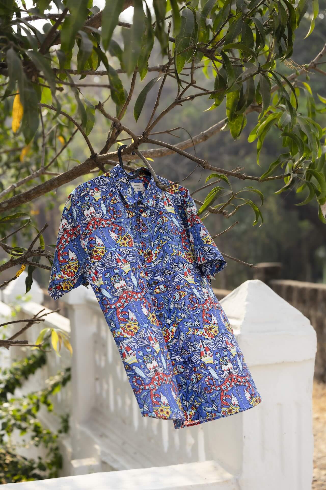 Men's blue marine life print shirt