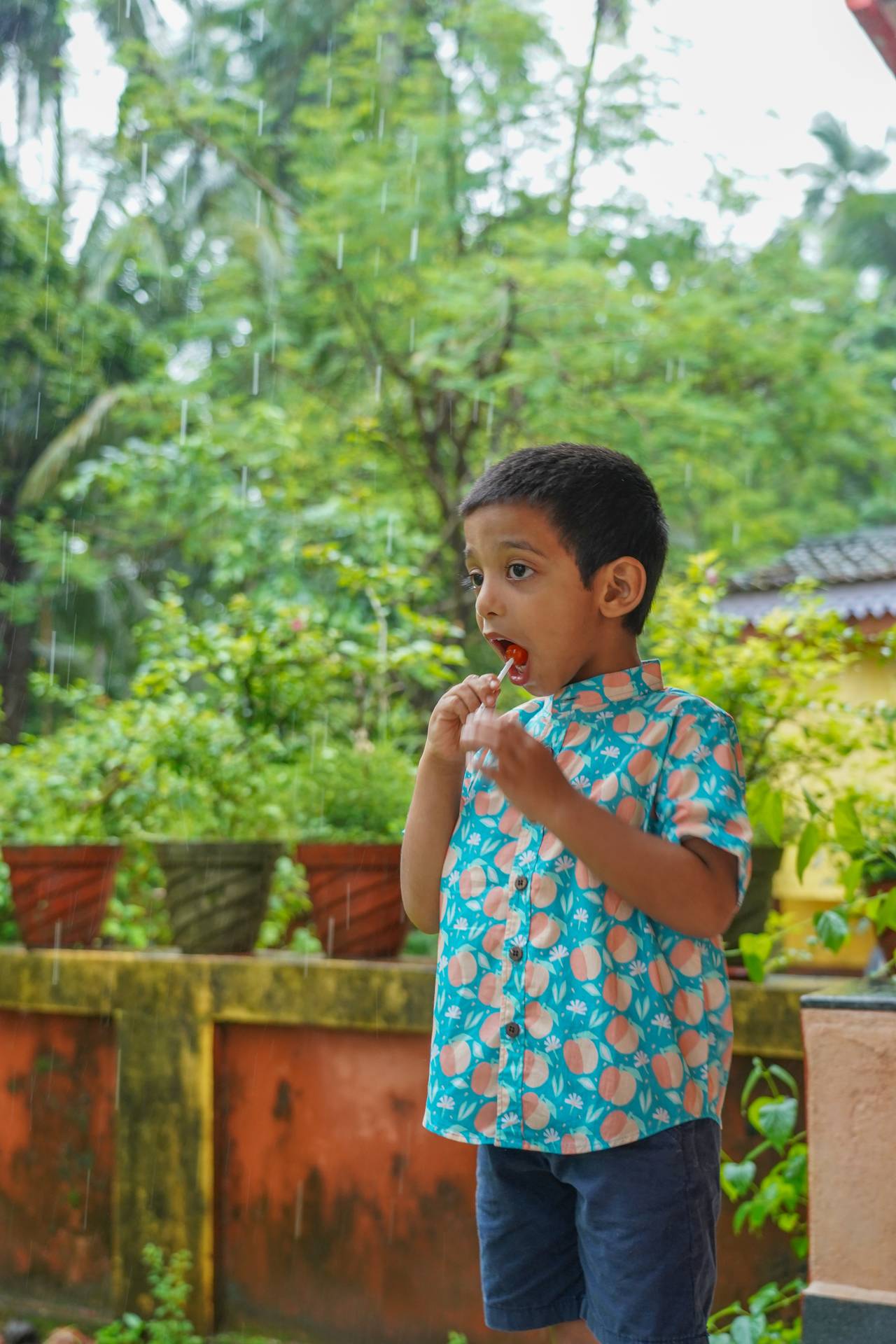 Kids' cotton print blue shirt