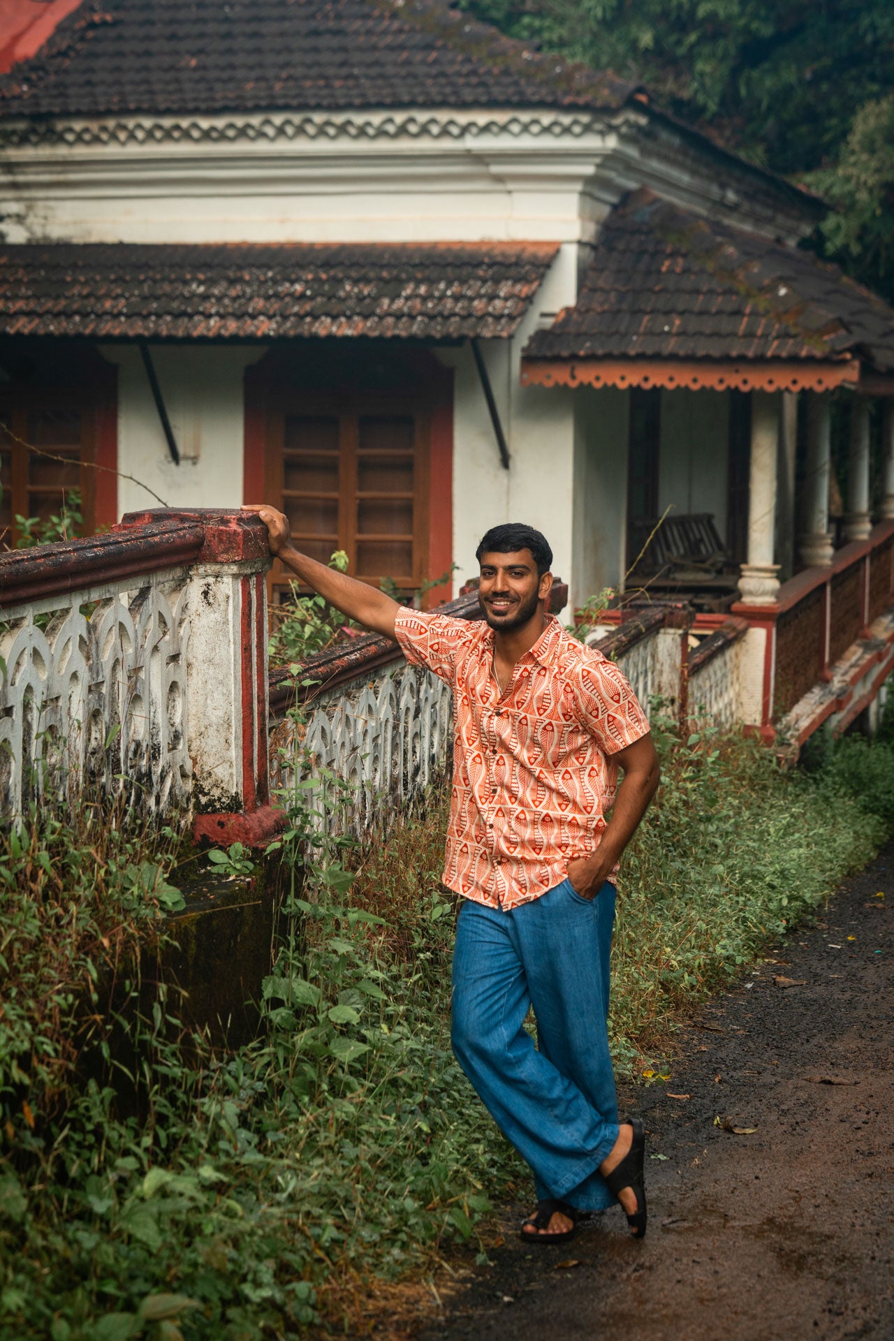 Men's cotton shirt with a fish print