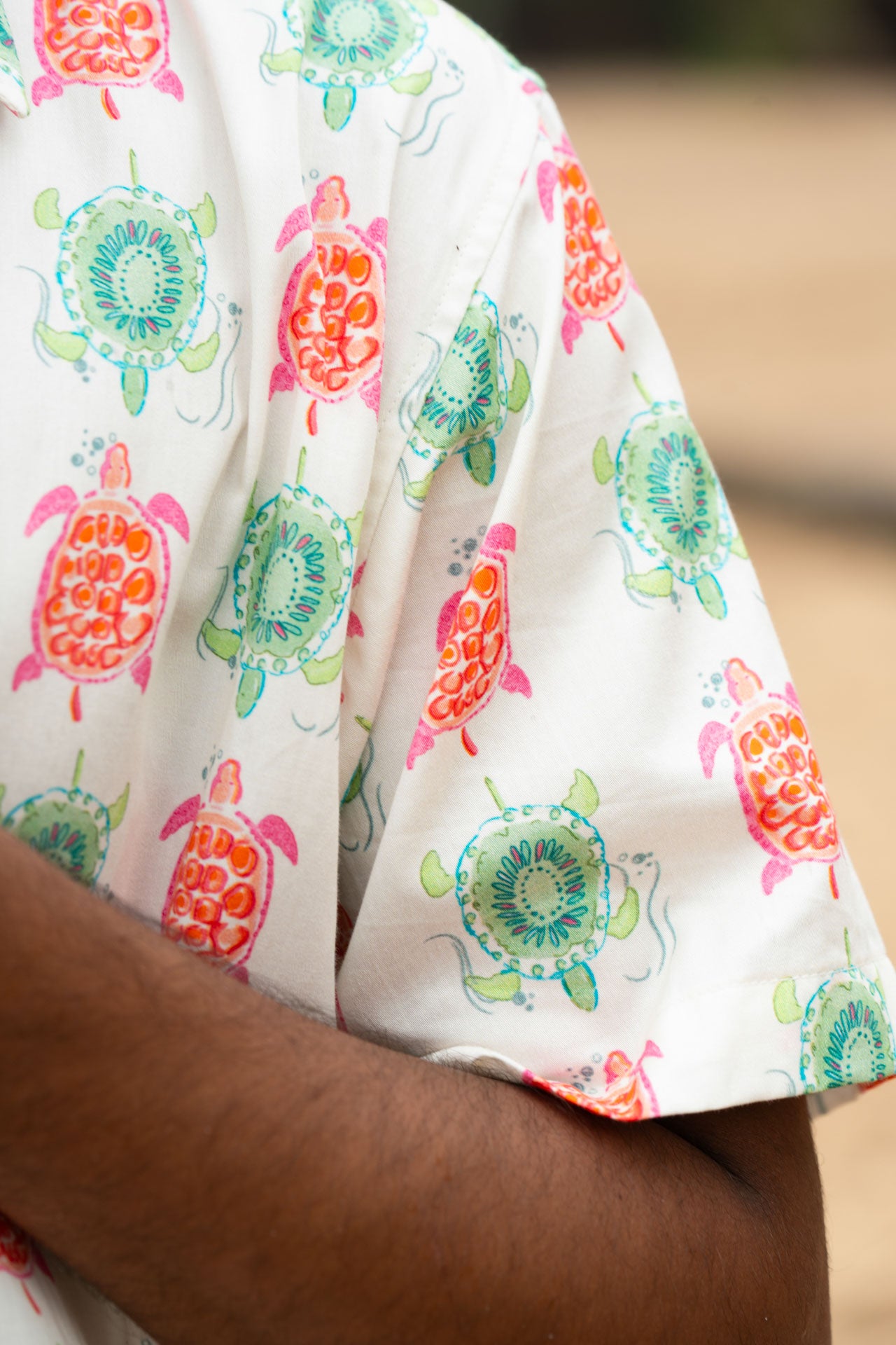 Soft cotton shirt with a fruits and turtles print