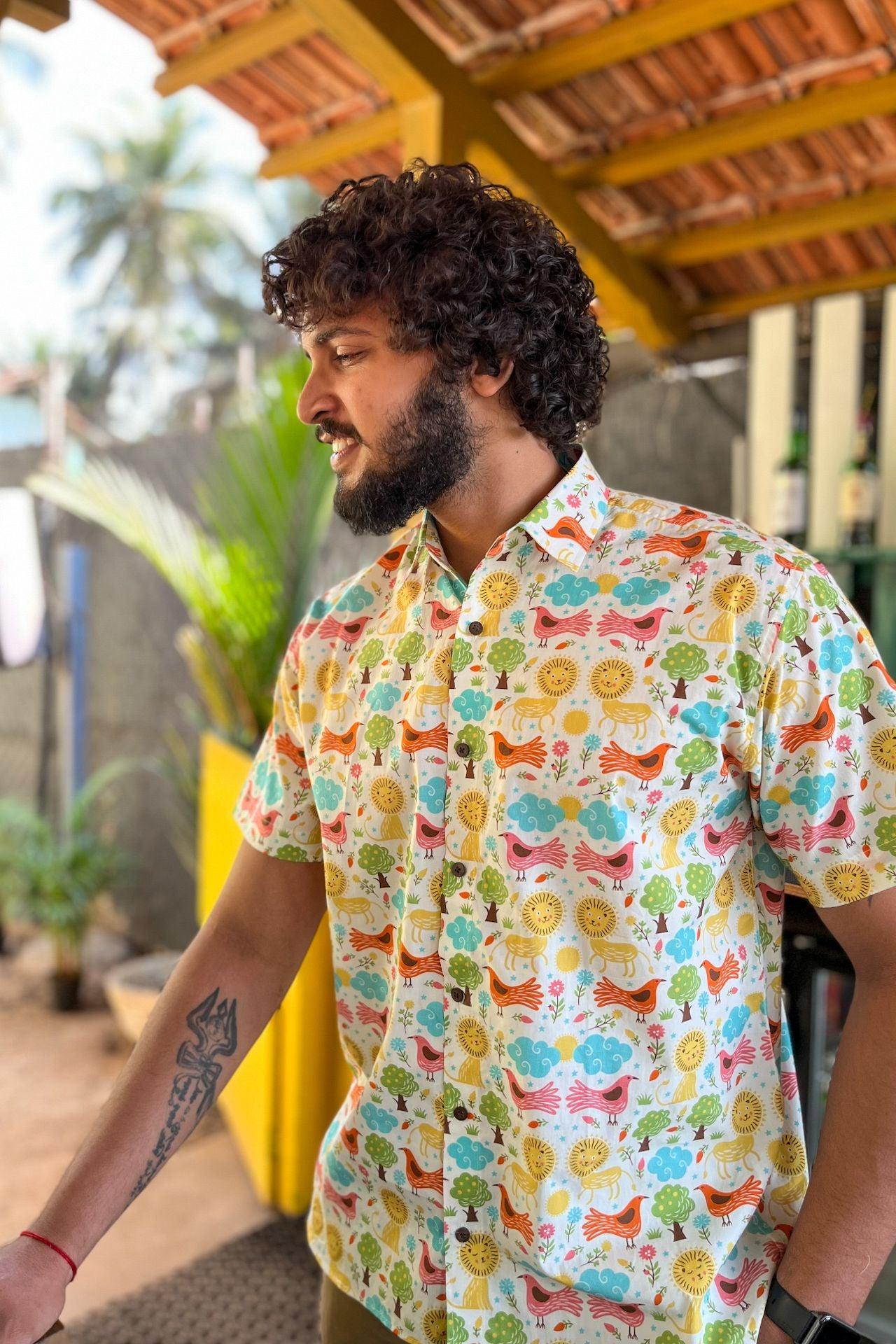 Cheerful, summery cotton shirt for men